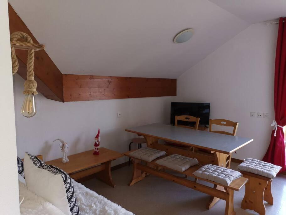 Appartement Cosy Dans Chalet Vue Montagne Saint-Étienne-en-Dévoluy المظهر الخارجي الصورة